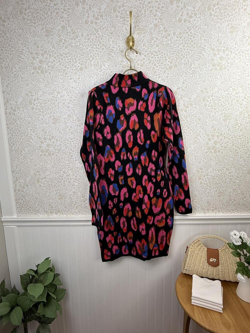 FARM Rio Pink Iridescent Leopards Sweater Mini Dress - Size - Medium - Picture 5 of 9